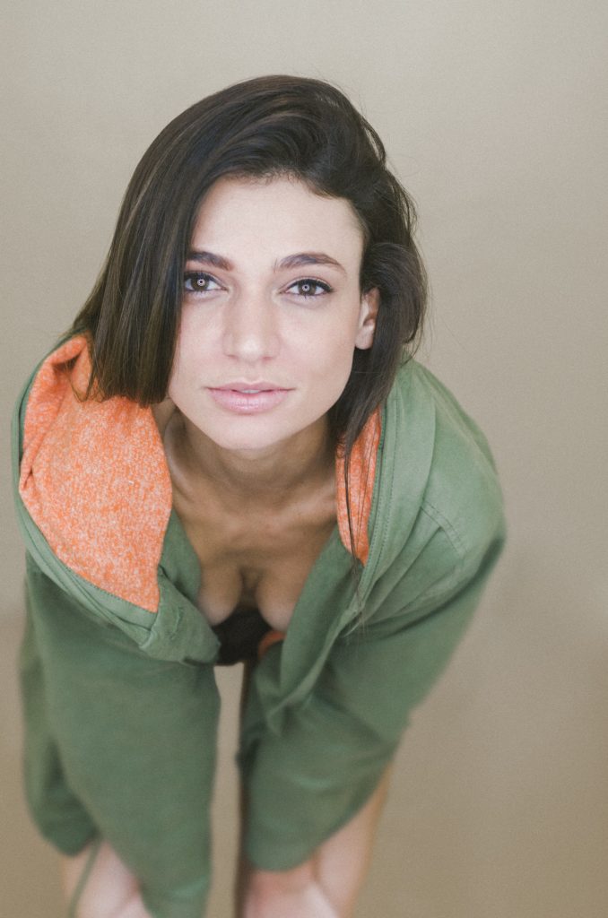 Nathalia Diório (The Jacket)