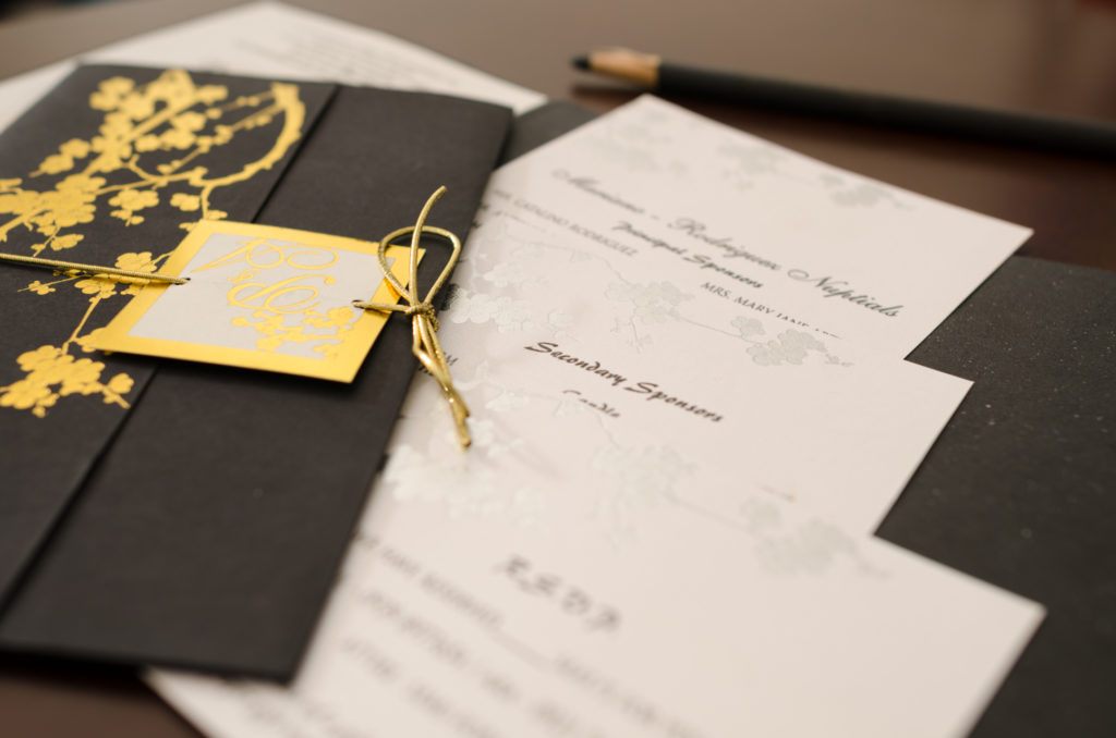 Glam Prints & Favors